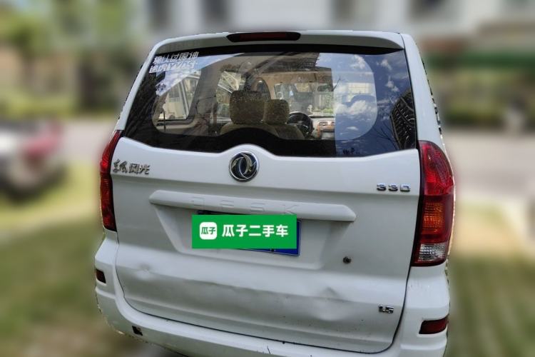 Used Dongfeng Fengon 330 2014 1.5L Manual Comfort Version DK15-02 Rear