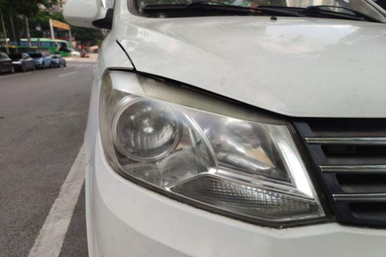 Used Dongfeng Fengon 330 2014 1.5L Manual Utility Version DK15 Right Front Headlight