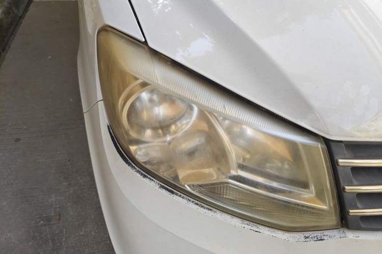 Used Dongfeng Fengon 330 2014 1.5L Manual Utility Version DK15 Right Front Headlight