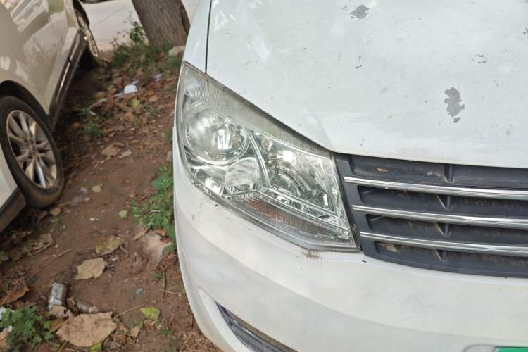 Used Dongfeng Fengon 330 2014 1.5L Manual Utility Version DK15 Right Front Headlight