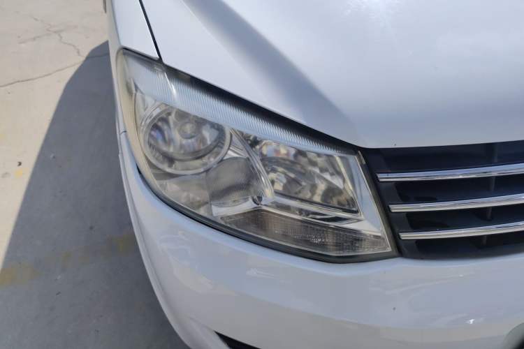 Used Dongfeng Fengon 330 2014 1.3L Manual Utility Version DK13-07 Right Front Headlight