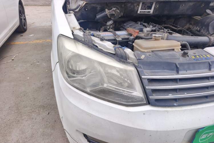 Used Dongfeng Fengon 330 2014 1.5L Manual Utility Version DK15 Right Front Headlight
