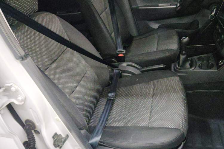 Used Dongfeng Fengon 330 2014 1.5L Manual Utility Version DK15 Right Front Seat