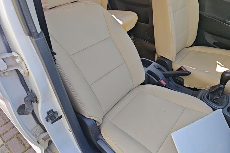 Used Dongfeng Fengon 330 2014 1.5L Manual Utility Version DK15 Right Front Seat
