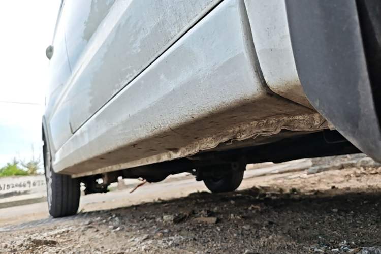 Used Dongfeng Fengon 330 2014 1.5L Manual Utility Version DK15 Right Side Sill