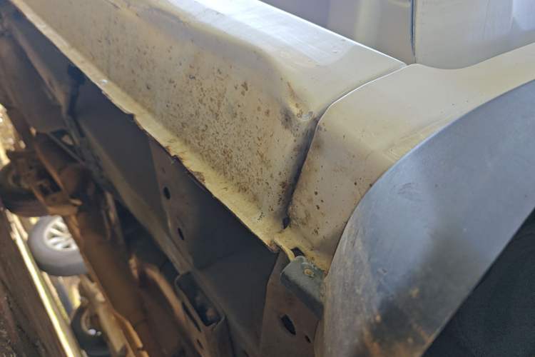 Used Dongfeng Fengon 330 2014 1.5L Manual Utility Version DK15 Right Side Sill