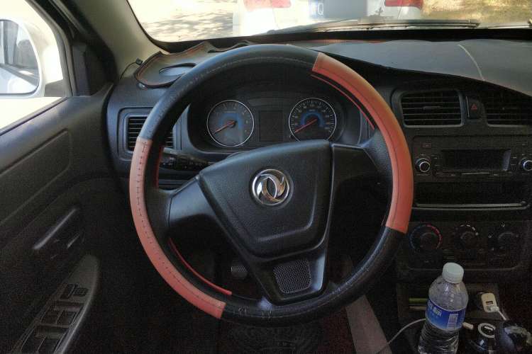 Used Dongfeng Fengon 330 2014 1.5L Manual Utility Version DK15 Steering Wheel