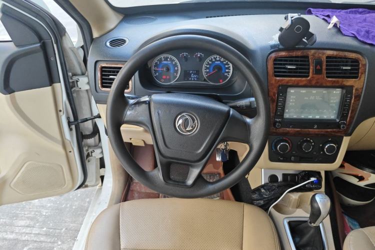 Used Dongfeng Fengon 330 2014 1.5L Manual Utility Version DK15 Steering Wheel