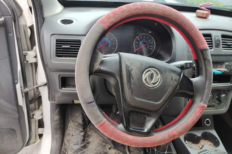 Used Dongfeng Fengon 330 2014 1.2L Manual Practical Version DK12-07 Steering Wheel