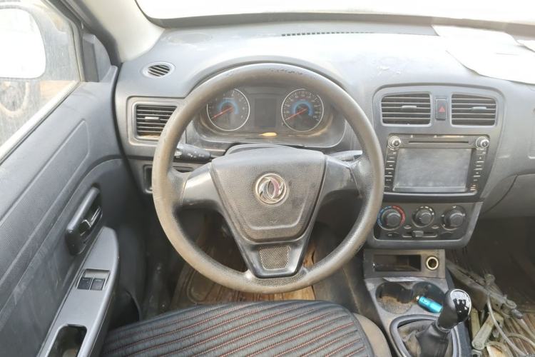 Used Dongfeng Fengon 330 2014 1.2L Manual Practical Version DK12-07 Steering Wheel