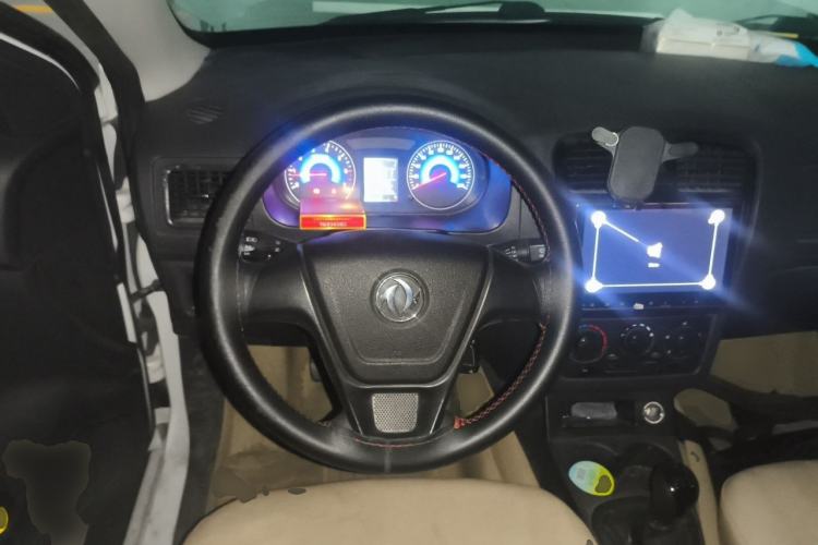 Used Dongfeng Fengon 330 2014 1.5L Manual Utility Version DK15 Steering Wheel
