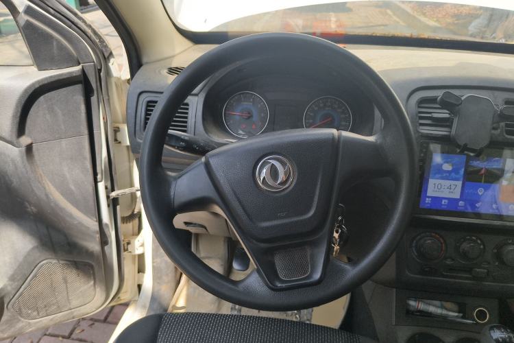 Used Dongfeng Fengon 330 2014 1.2L Manual Practical Version DK12-07 Steering Wheel