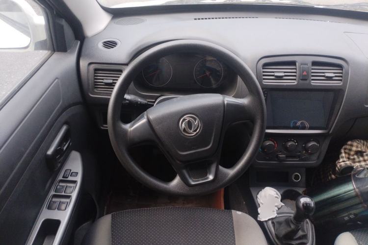 Used Dongfeng Fengon 330 2014 1.5L Manual Utility Version DK15 Steering Wheel