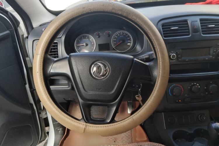 Used Dongfeng Fengon 330 2014 1.5L Manual Utility Version DK15 Steering Wheel