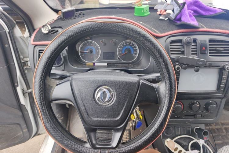 Used Dongfeng Fengon 330 2014 1.5L Manual Utility Version DK15 Steering Wheel