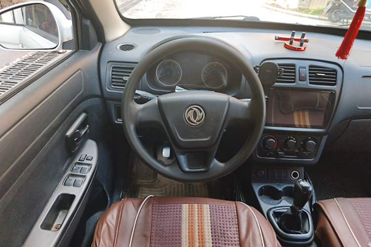 Used Dongfeng Fengon 330 2014 1.5L Manual Standard Edition DK15-02 Steering Wheel