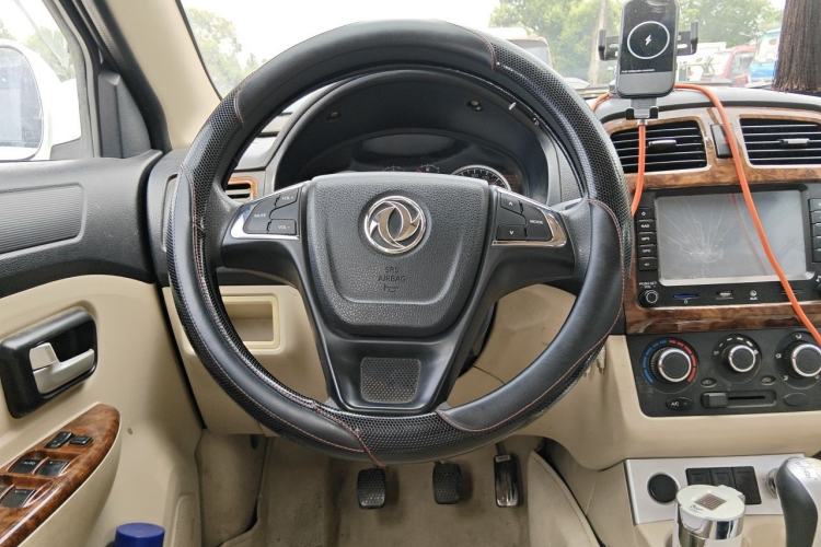 Used Dongfeng Fengon 330 2014 1.5L Manual Utility Version DK15 Steering Wheel