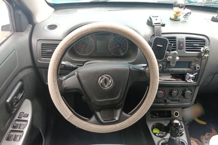 Used Dongfeng Fengon 330 2014 1.5L Manual Utility Version DK15 Steering Wheel