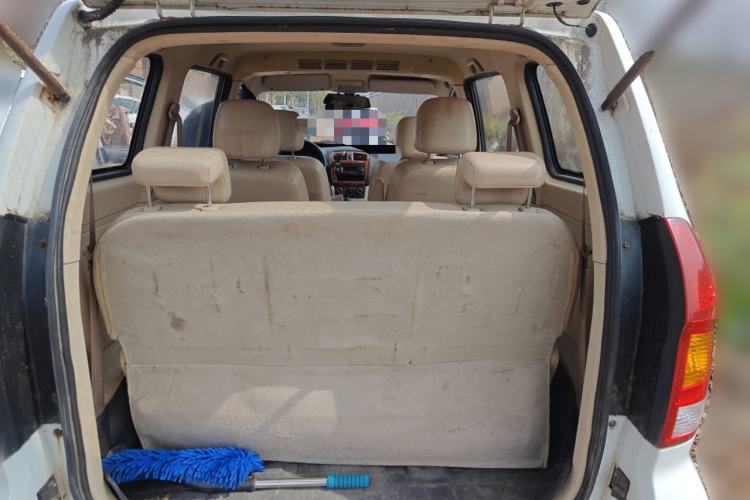 Used Dongfeng Fengon 330 2014 1.5L Manual Utility Version DK15 Trunk