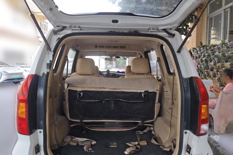 Used Dongfeng Fengon 330 2014 1.5L Manual Utility Version DK15 Trunk