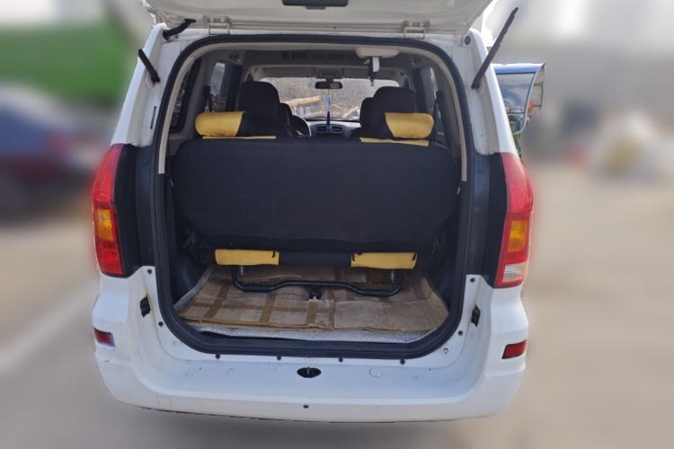 Used Dongfeng Fengon 330 2014 1.5L Manual Utility Version DK15 Trunk