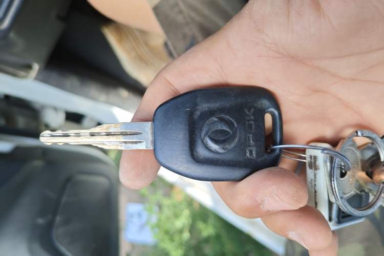 Used Dongfeng Fengon 330 2014 1.2L Manual Practical Version DK12-07 Vehicle Key