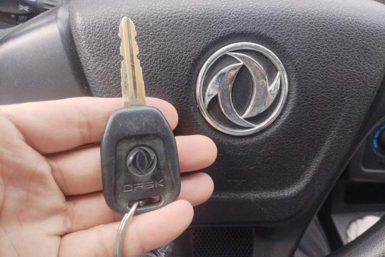 Used Dongfeng Fengon 330 2014 1.5L Manual Utility Version DK15 Vehicle Key