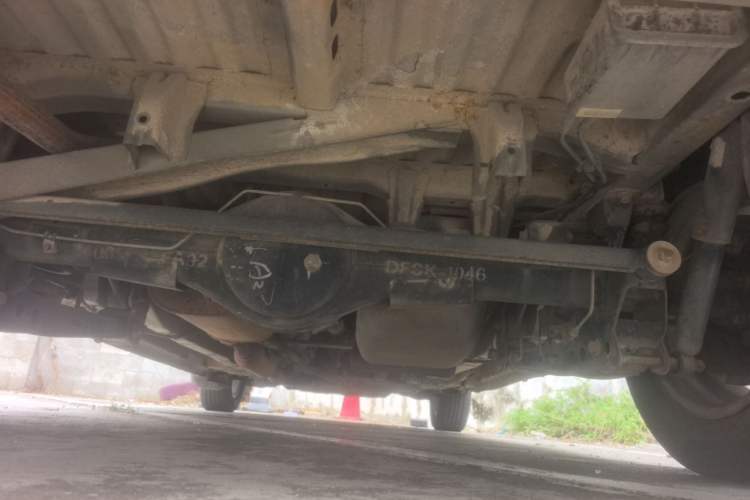 Used Dongfeng Fengon 330 2014 1.5L Manual Standard Edition DK15-02 Chassis Rear