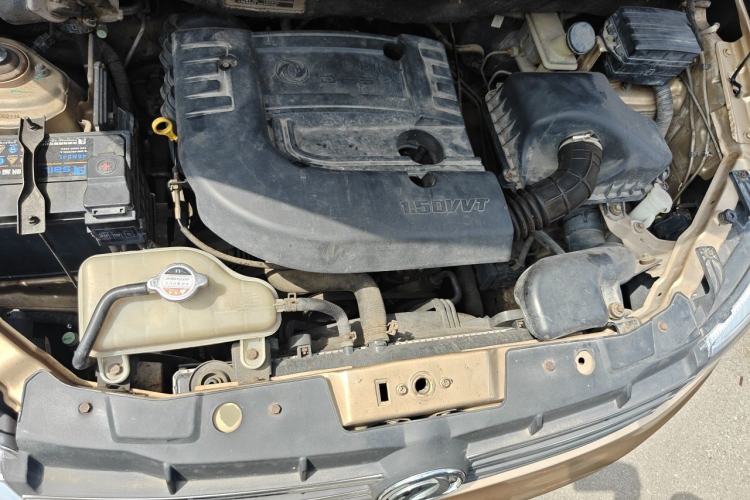 Used Dongfeng Fengon 330 2014 1.5L Manual Comfort Version DK15-02 Engine Bay