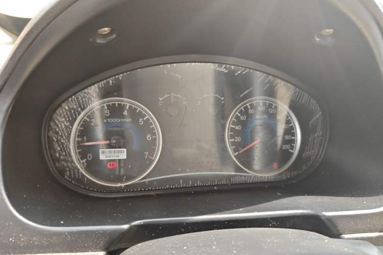 Used Dongfeng Fengon 330 2014 1.5L Manual Comfort Version DK15-02 Instrument Cluster
