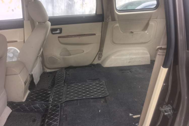 Used Dongfeng Fengon 330 2014 1.5L Manual Standard Edition DK15-02 Left Rear Seat