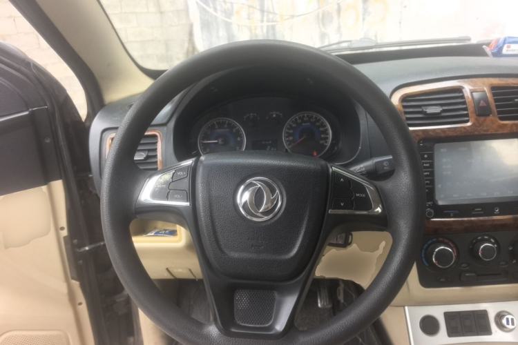 Used Dongfeng Fengon 330 2014 1.5L Manual Standard Edition DK15-02 Steering Wheel