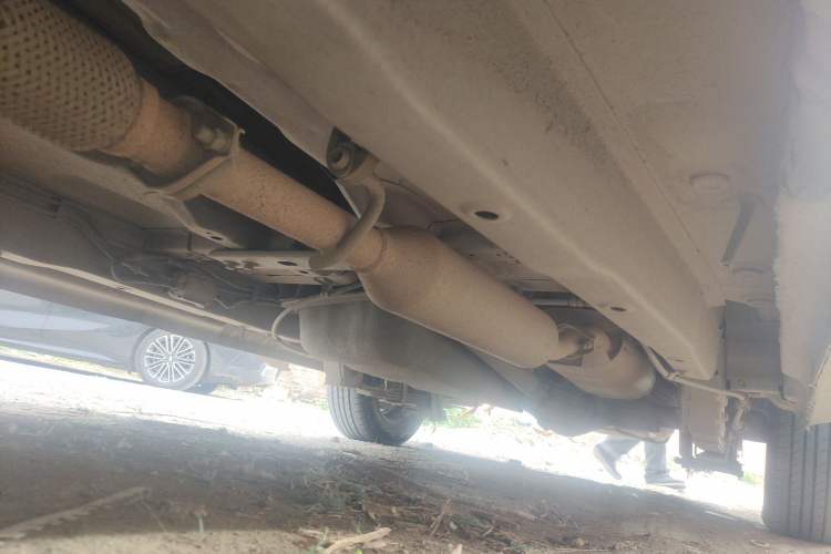 Used Dongfeng Fengon 330  Chassis Front Left