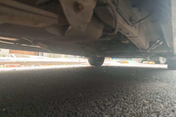 Used Dongfeng Fengon 330 2016 1.2L Manual Base Version DK12-07 Chassis Rear Right