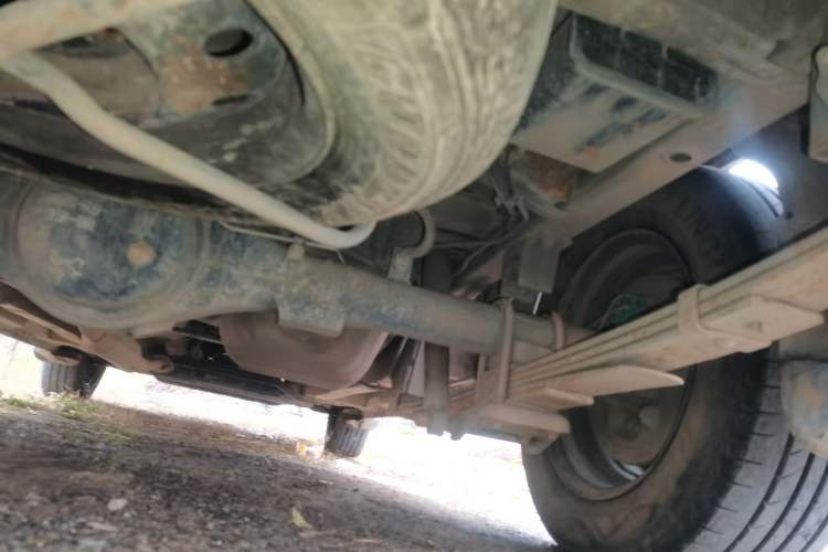 Used Dongfeng Fengon 330 2016 1.2L Manual Base Version DK12-07 Chassis Rear Right