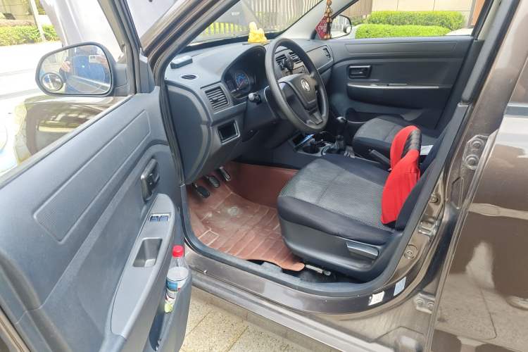 Used Dongfeng Fengon 330 2016 1.2L Manual Base Version DK12-07 Driver Seat