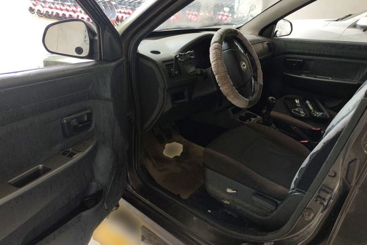 Used Dongfeng Fengon 330 2016 1.2L Manual Base Version DK12-07 Driver Seat