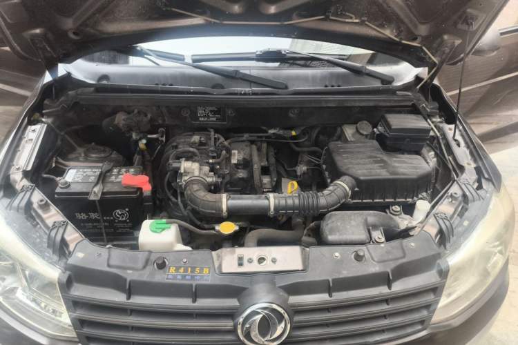 Used Dongfeng Fengon 330 2016 1.2L Manual Base Version DK12-07 Engine Bay