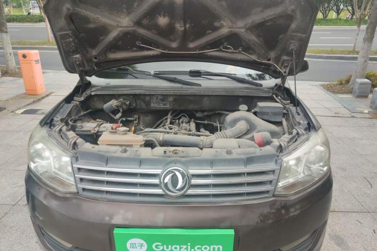 Used Dongfeng Fengon 330 2016 1.5L Manual Enjoyment Model DK15 Engine Bay