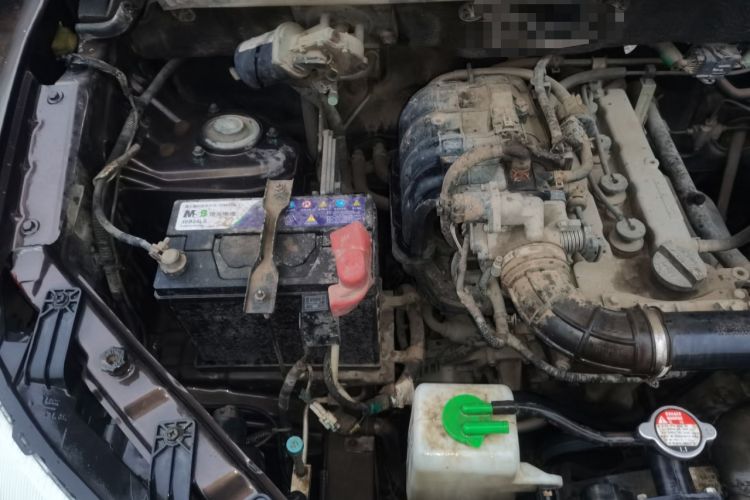 Used Dongfeng Fengon 330 2016 1.2L Manual Base Version DK12-07 Engine Bay Right