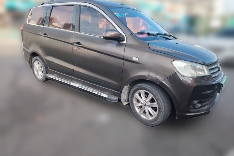 Used Dongfeng Fengon 330 2016 1.5L Manual Enjoyment Model DK15 Front Right 45 Deg