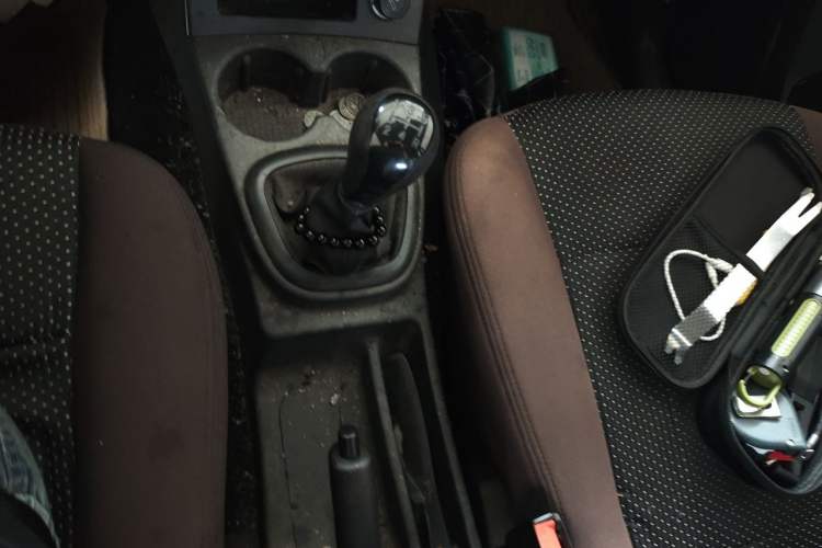 Used Dongfeng Fengon 330 2016 1.2L Manual Base Version DK12-07 Gear Lever