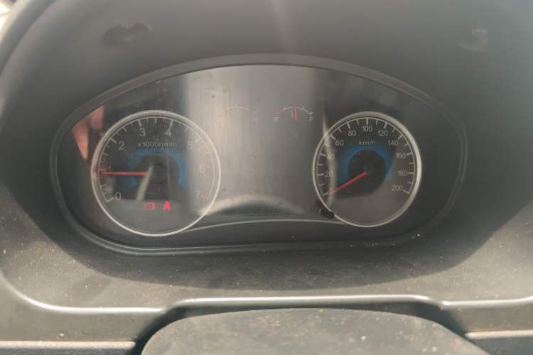 Used Dongfeng Fengon 330 2016 1.2L Manual Base Version DK12-07 Instrument Cluster