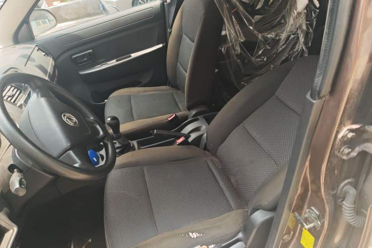 Used Dongfeng Fengon 330 2016 1.2L Manual Base Version DK12-07 Left Front Seat