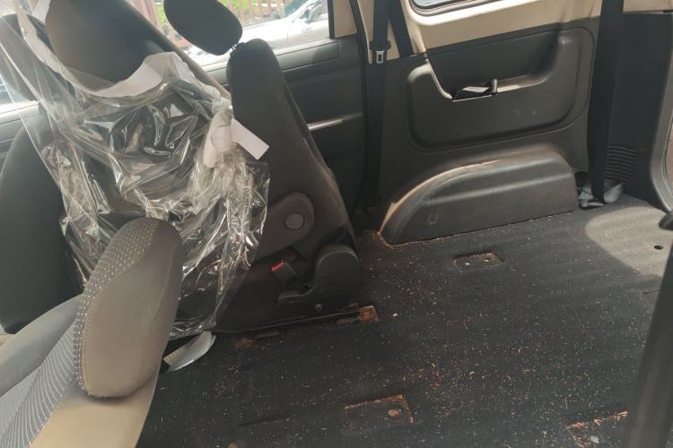 Used Dongfeng Fengon 330 2016 1.2L Manual Base Version DK12-07 Left Rear Seat