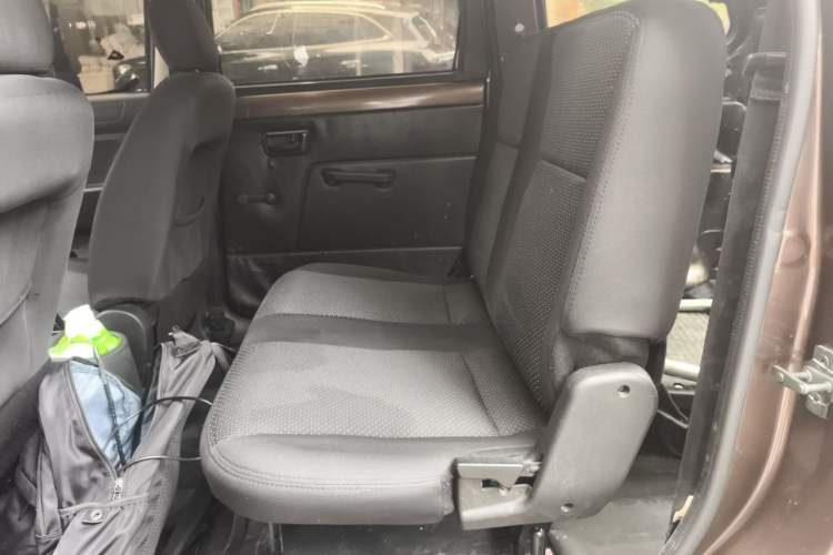 Used Dongfeng Fengon 330 2016 1.2L Manual Base Version DK12-07 Left Rear Seat