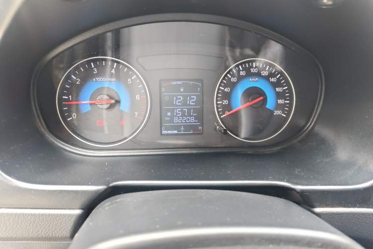 Used Dongfeng Fengon 330 2016 1.2L Manual Base Version DK12-07 Odometer Close Up