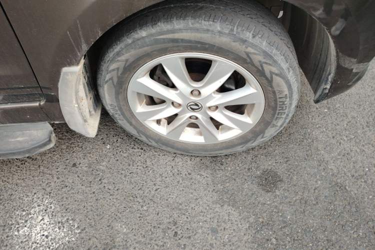 Used Dongfeng Fengon 330 2016 1.5L Manual Enjoyment Model DK15 Right Front Wheel Hub