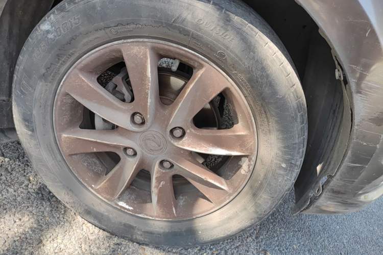 Used Dongfeng Fengon 330 2016 1.5L Manual Enjoyment Model DK15 Right Front Wheel Hub