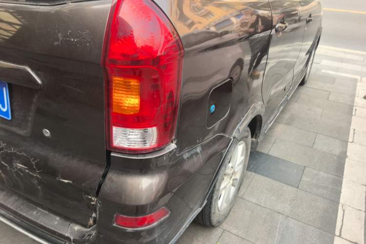 Used Dongfeng Fengon 330 2016 1.5L Manual Enjoyment Model DK15 Right Rear Taillight
